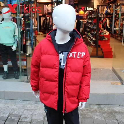 特步童装正品冬季新款男童羽绒服红色保暖短款外套677425194220