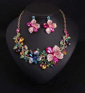 欧美时尚短链饰品彩色花朵合金耳环项链水晶宝石女人新娘首饰套装