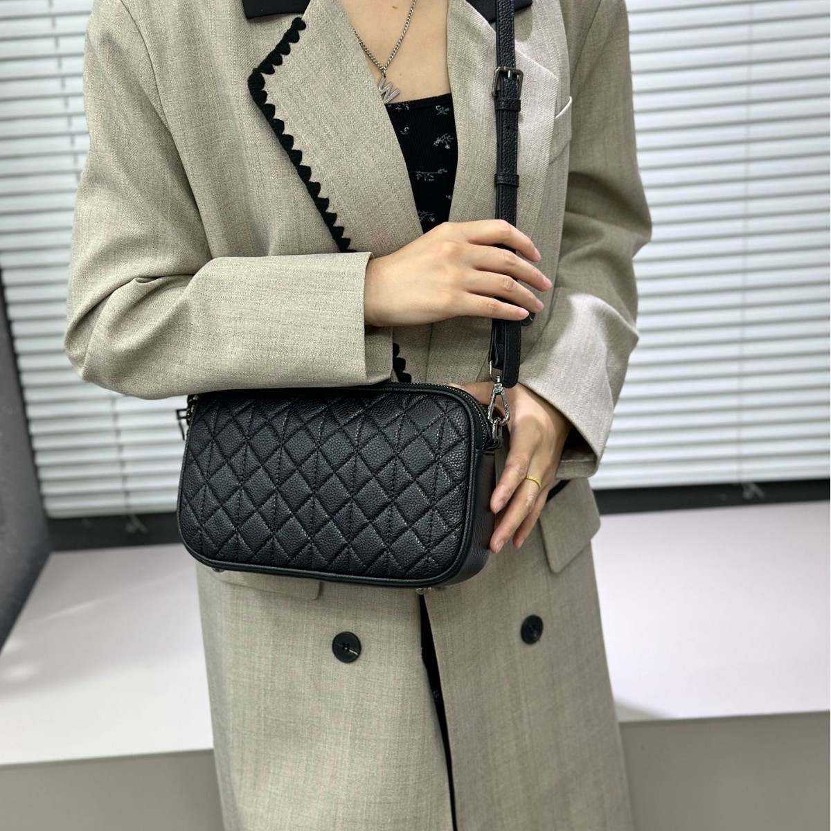 2026夏季女包头层牛皮菱格斜挎包小包女士单肩化妆包手机女真