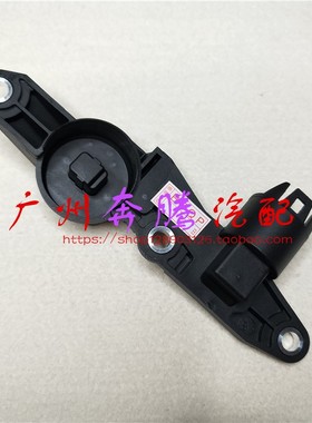 适用于宝马N46偏心轴传感器318 320 E46N52 n55 E90 e60 F18 E90