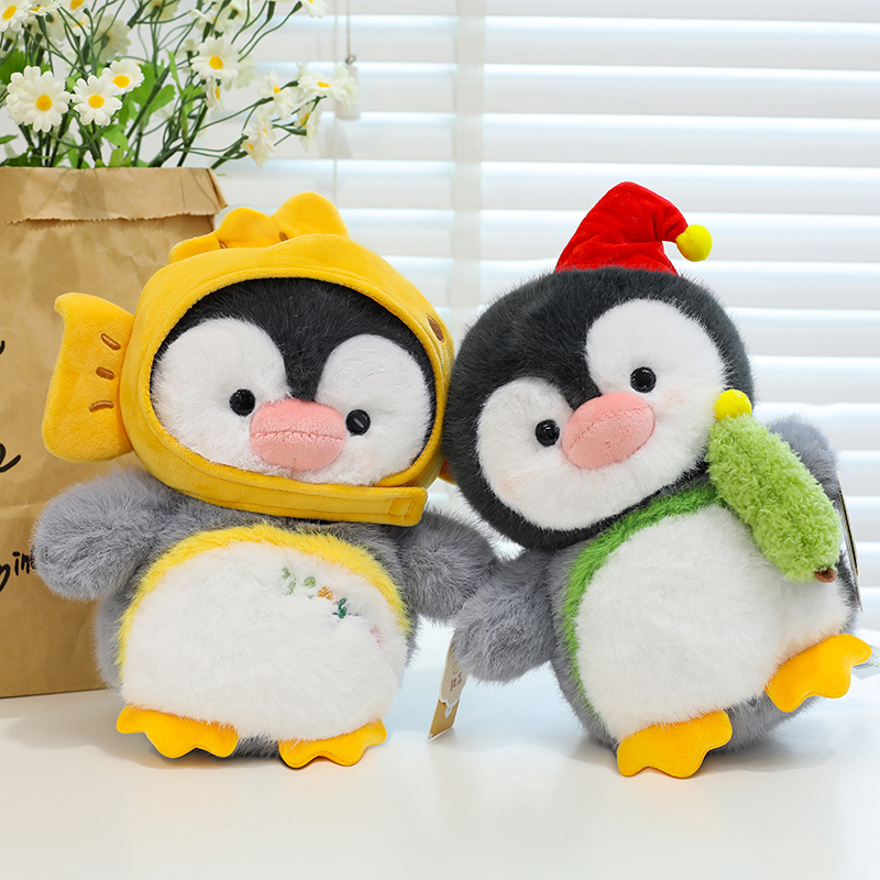 抱公仔女孩情侣生日礼物小