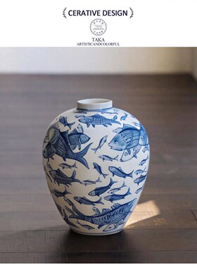 景德镇青花瓷鱼纹花瓶手绘陶瓷居家中式工艺品桌面装饰摆件花器