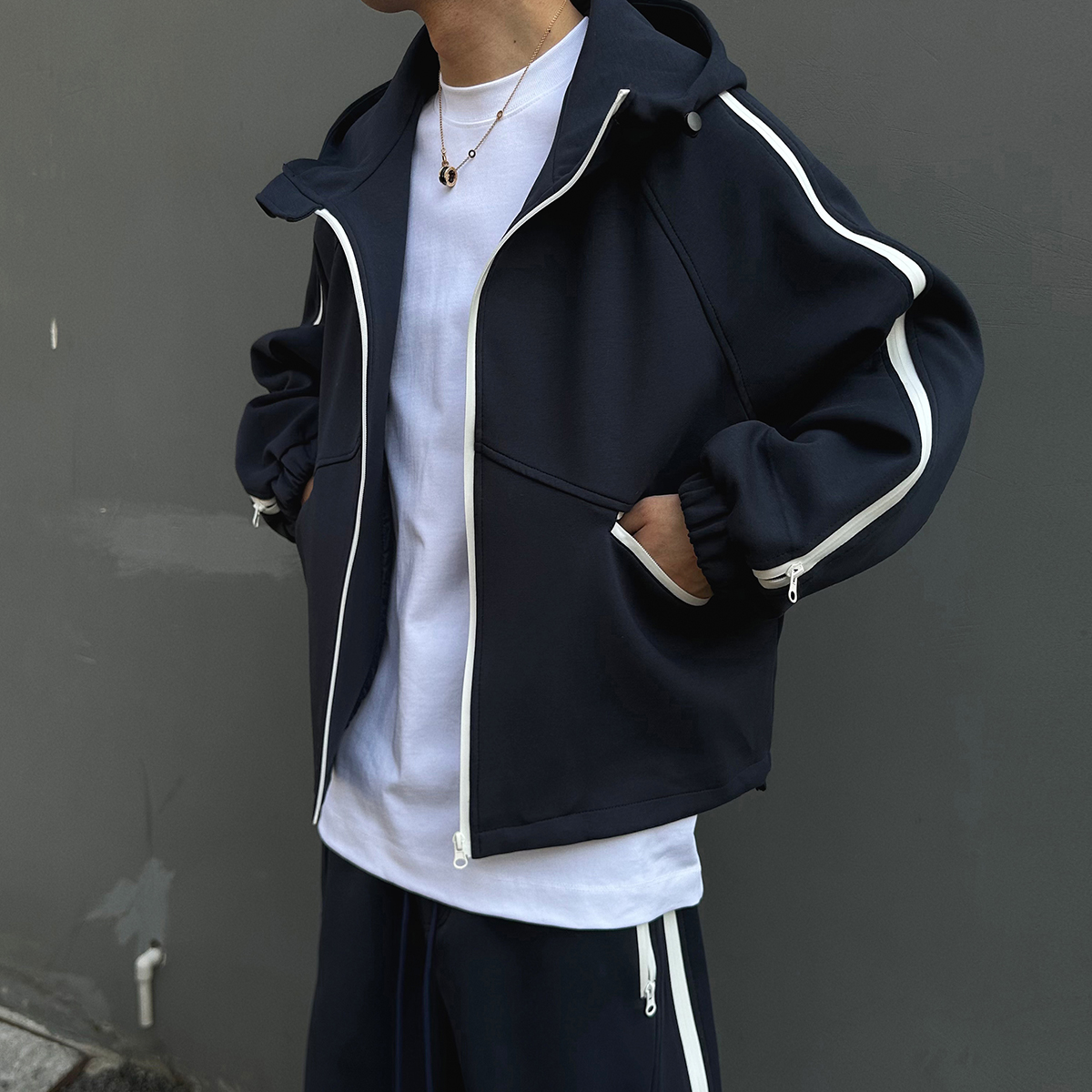 解构太空层470g短款连帽开衫卫衣