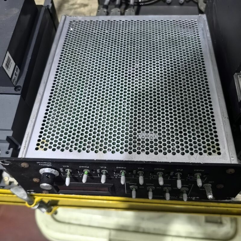 议价MKS 247D 4通道显示器真空流量控制器拆机 通电可以显