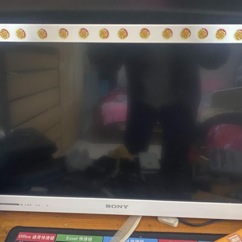 议价出个人使用索尼SONY电视，具体型号和参数看图，接口齐全都有