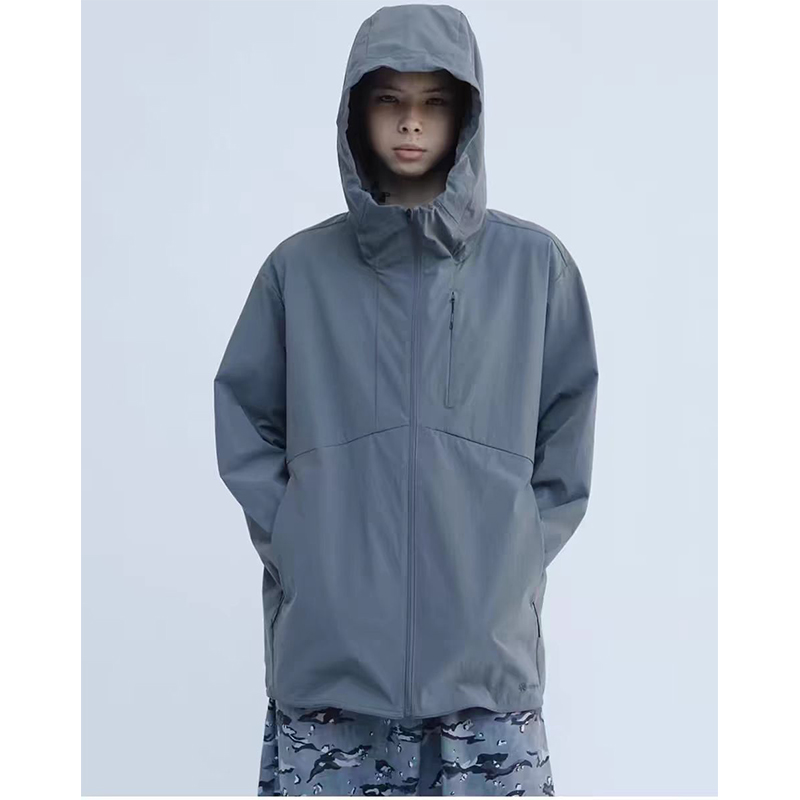 再生尼龙夹克露营雪峰连帽