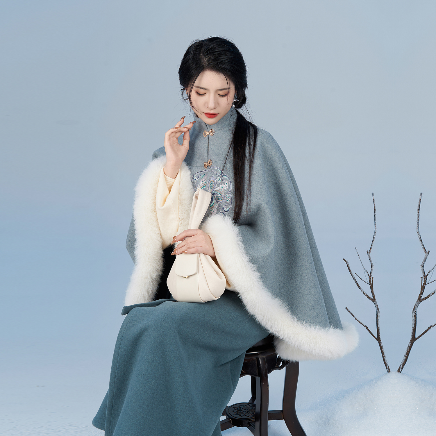 织造司原创宋制汉服喻雪