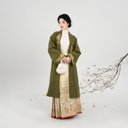 织造司[梅窗百草]原创汉服绣花对襟外套明制妆花织金马面裙秋冬款