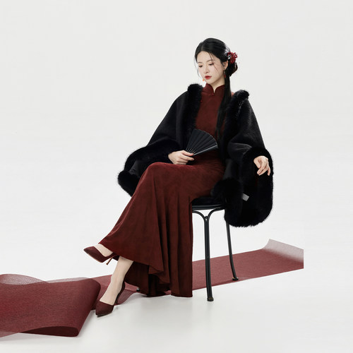 织造司[锦姝]新中式加厚毛呢披肩红色修身鱼尾裙立领旗袍连衣裙女