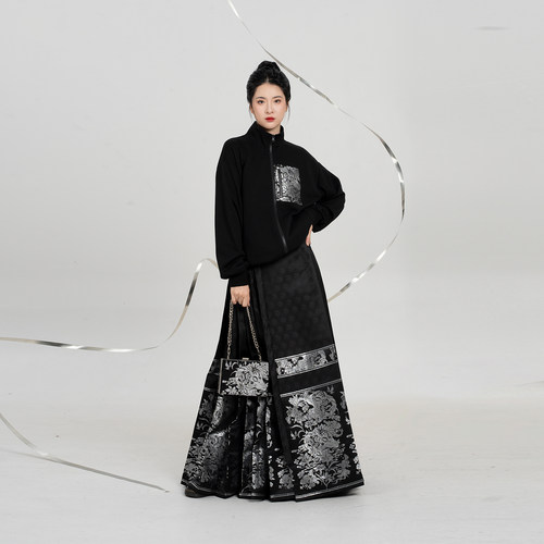 织造司[镶银羊]中式黑色短款拉链卫衣女2026新款吉羊止止马面裙子