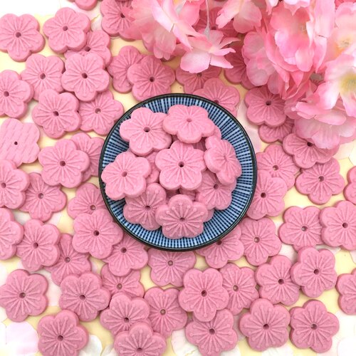 粉色樱花蛋糕甜品台可食用