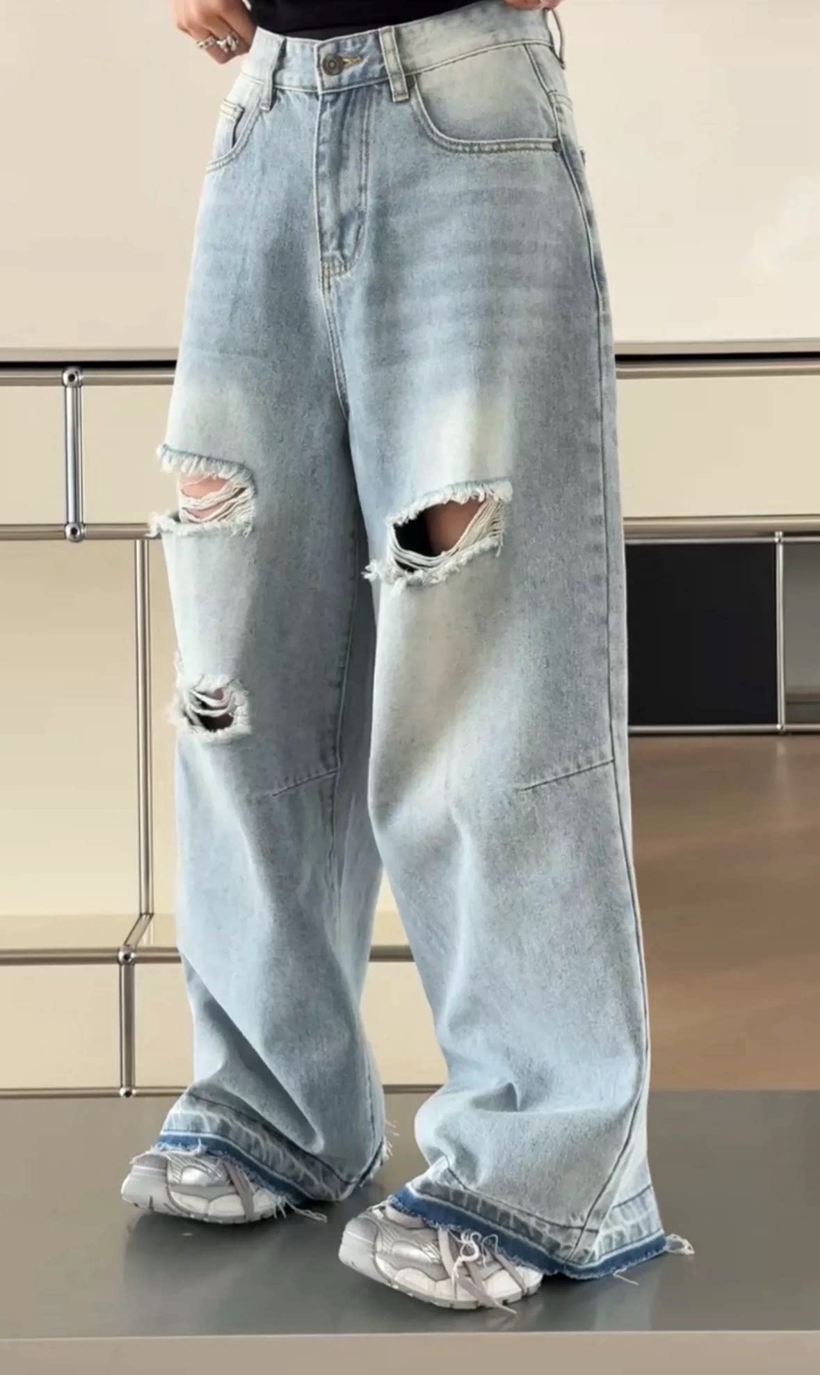 诗歌兰女装2026春款 1295街头风嘻哈美式个性休闲牛仔破洞裤女
