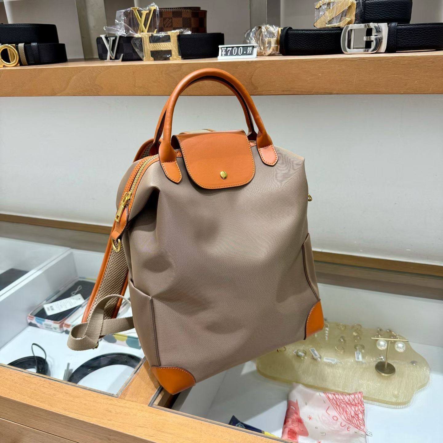 双肩包女新款防水轻便大容量电脑包上班通勤旅游旅行背包学生书包,箱包皮具/热销女包/男包,双肩背包,淘宝优惠券,粉丝福利购,淘宝优惠卷