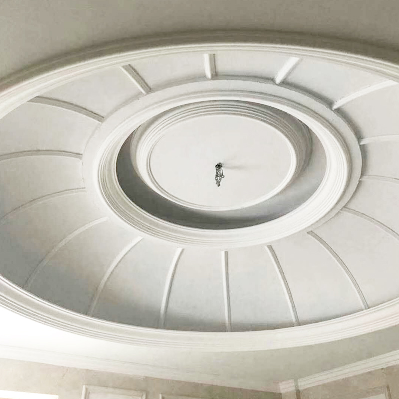 1 表面光滑耐磨 2 材质防虫防水防火防霉 3 可锯可磨，可以弯曲造型 4 可以根据需上色 5 安装简单，免钉胶枪钉都很好安装 6 做背景墙高端大气上档次。多款线型，可订制，尺寸不同价格不同，下单前请与客服咨询，厂址:山东省高密市城北经济技术开发区，联系电话：13562627937（微信同号）