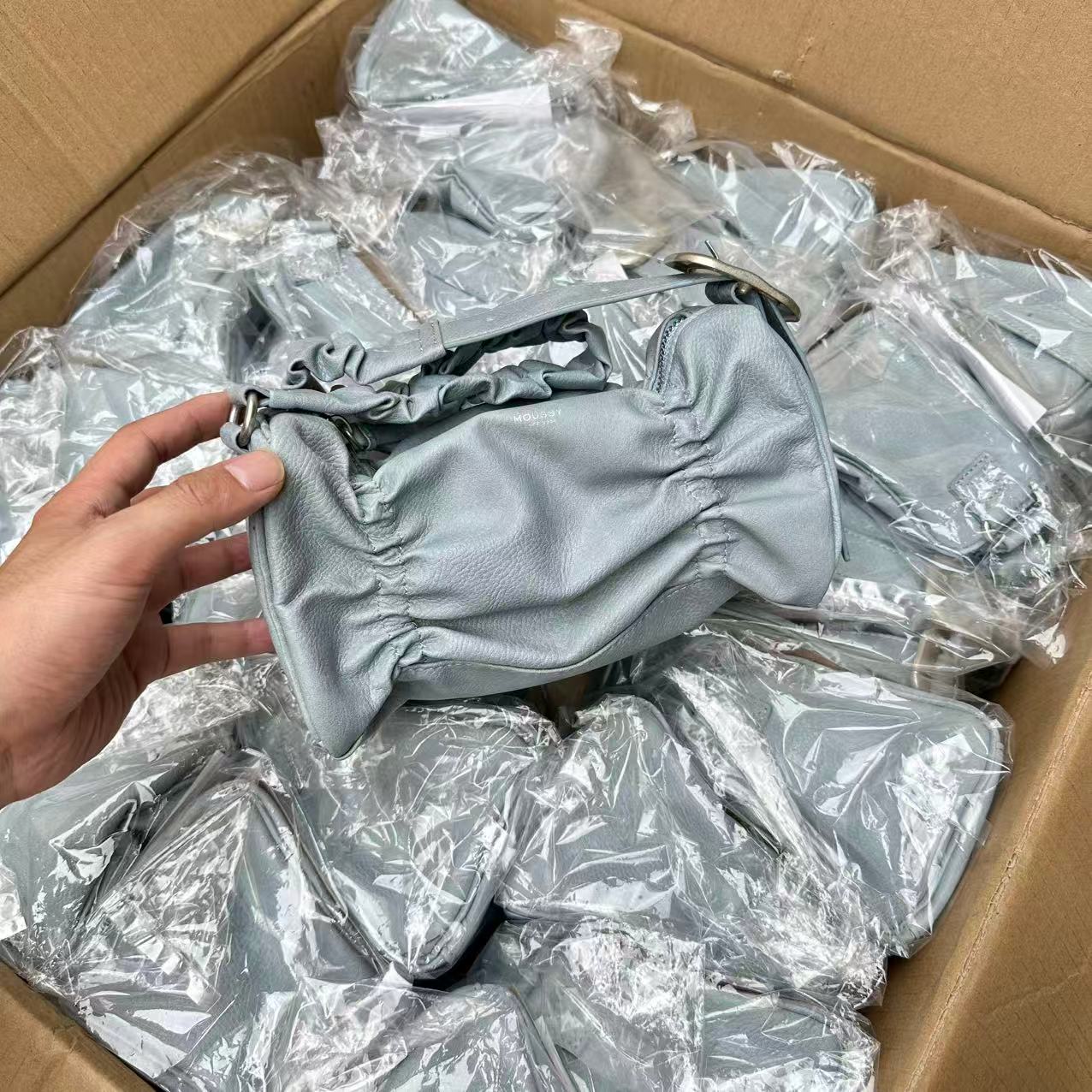 限量几十个！！超美海盐灰蓝！出口日单~设计款褶皱腋下包手提包