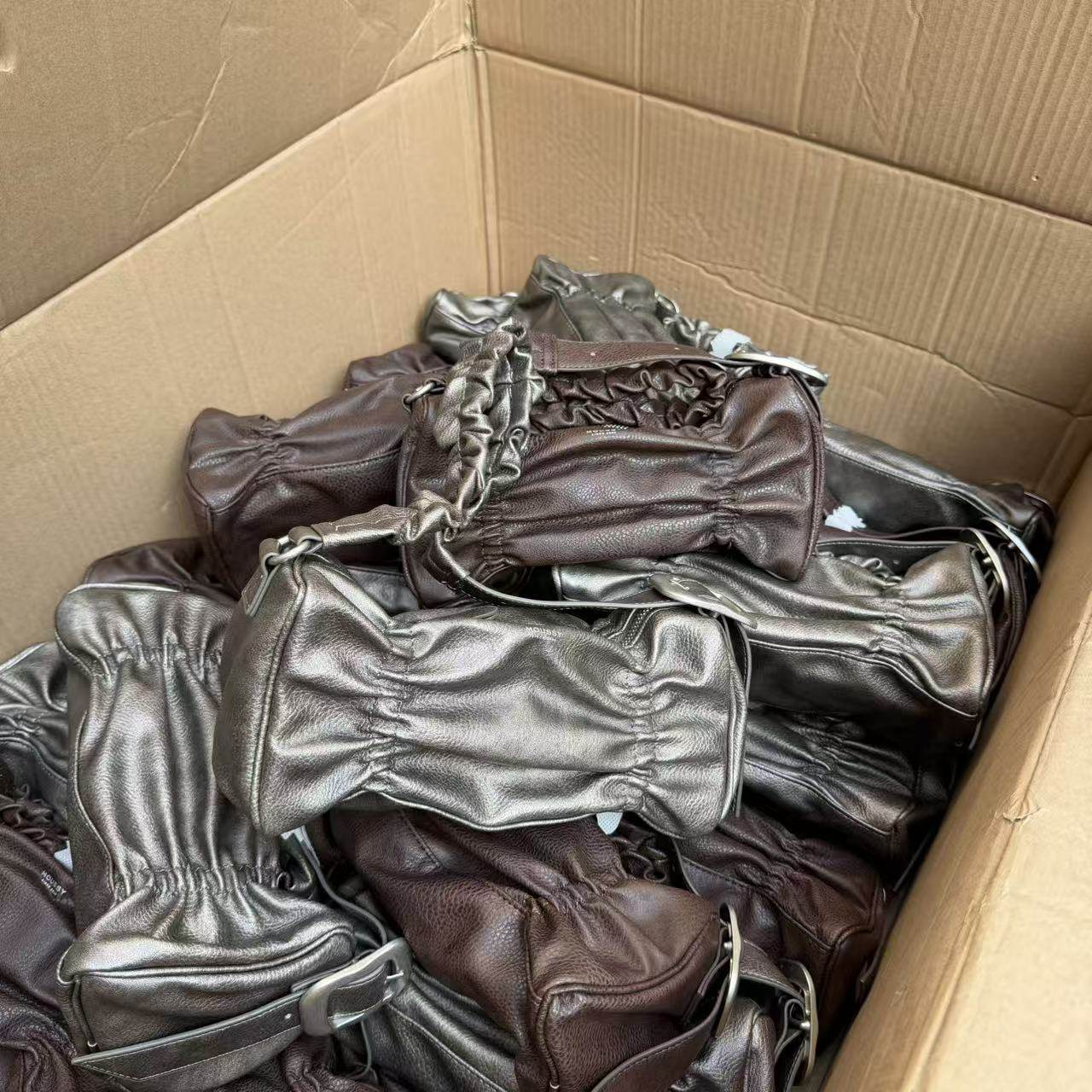 走秀款！！外网售RMB500+！出口日单~设计款褶皱腋下包手提糖果包,箱包皮具/热销女包/男包,腋下包,淘宝优惠券,粉丝福利购,淘宝优惠卷