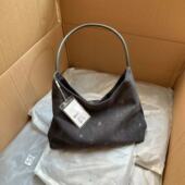 松弛感拉满 吊牌价300 复古灯芯绒蝴蝶压花竖条纹腋下托特包