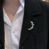 赵丽颖周深同款 一弯新月仿珍珠胸针吊坠两用轻奢高级女小众通勤风