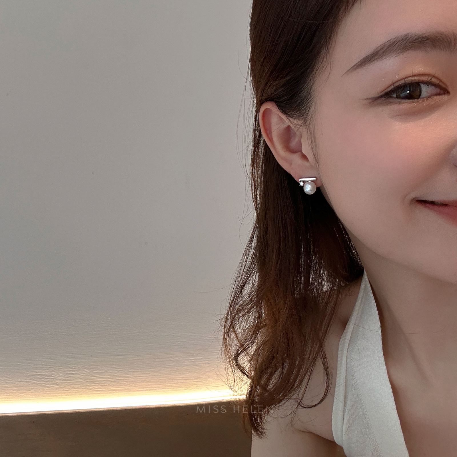 单锆平衡木新品95折珍珠硅胶耳夹