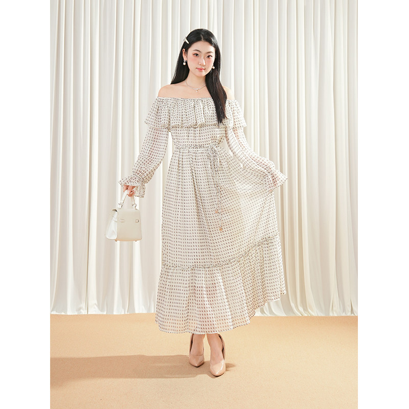 法式复古高级气质感白色迷你腰果荷叶领连衣裙女秋季新款收腰长裙