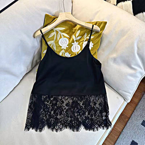 蕾丝钩花吊带背心设计2025内搭叠穿小众拼接新款显瘦打底修身上衣