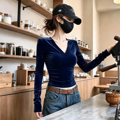 纯欲V领简约打底衫长袖t恤女2026秋季新款辣妹风内搭修身短款上衣