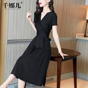 黑色显瘦连衣裙长裙夏天2024新款女装深V领高端收腰气质大摆裙子