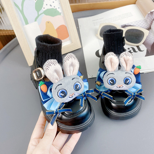 儿童小皮鞋春秋新款公主鞋卡通警官兔软底可爱女宝一字扣包头单鞋