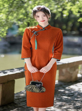 冬季加厚长袖旗袍年轻款少女气质改良橙色高端修身复古宴会连衣裙