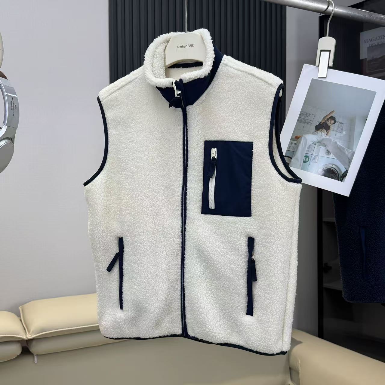 山系情侣立领羊羔绒马甲