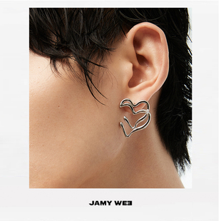 JAMY WEE原创设计 吸睛中性情侣银镀白金镶锆石简约重叠爱心耳钉