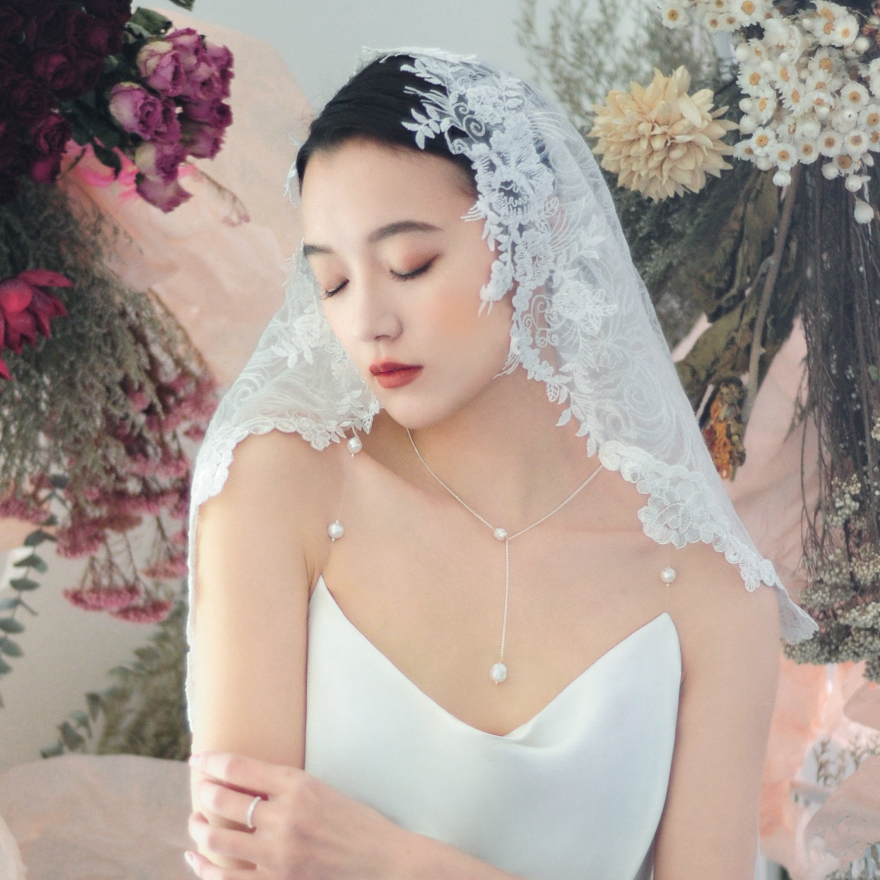 theone原创设计手作亮片花纹复古新娘头纱长款婚礼旅拍蕾丝头饰