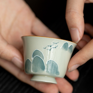 手绘浮雕远山主人杯品茗杯普洱杯宽口功夫茶具单杯大容量家用茶杯