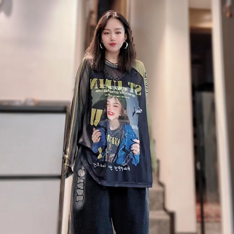 2026新款网纱长袖T恤打底衫女插肩袖创意印花宽松中长款套头上衣t