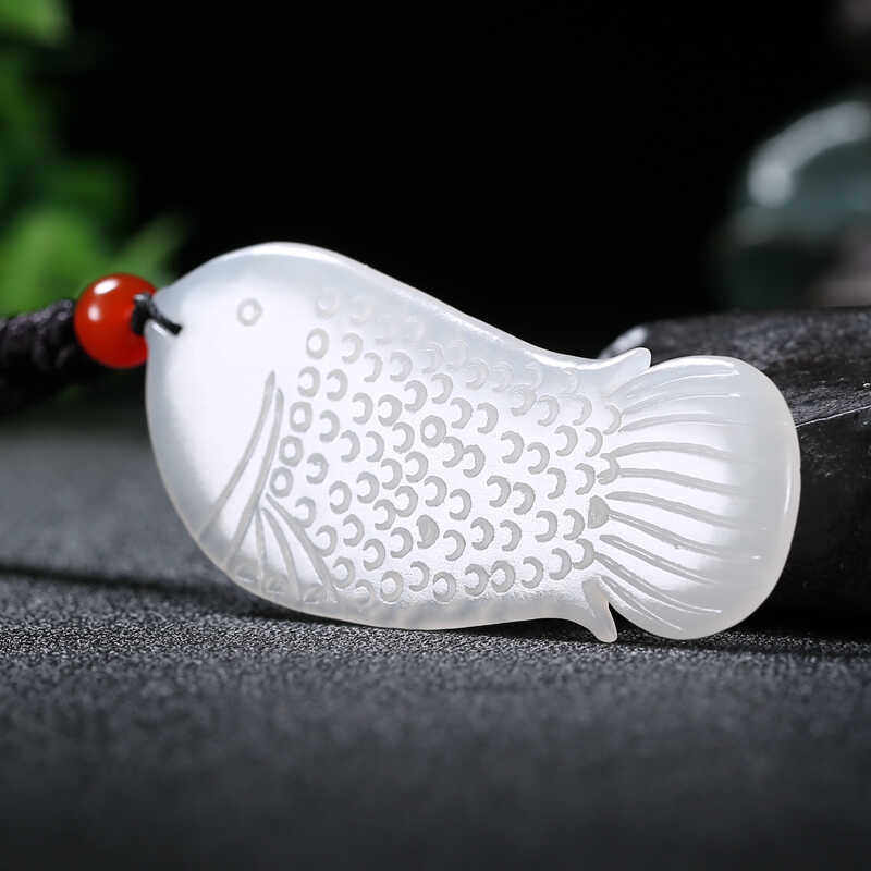 和田玉羊脂白玉挂件年年有余 鱼吊坠 特润小手把件 纯手工雕刻