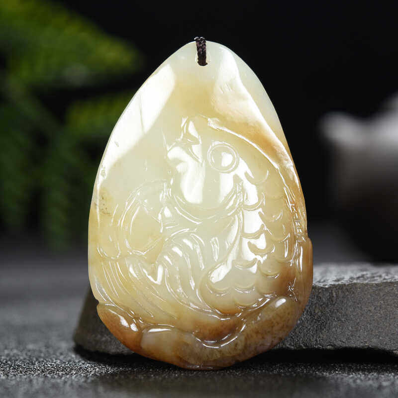 且末料和田玉挂件年年有余 油膏料糖玉吉祥吊坠鱼 男女款质检证书