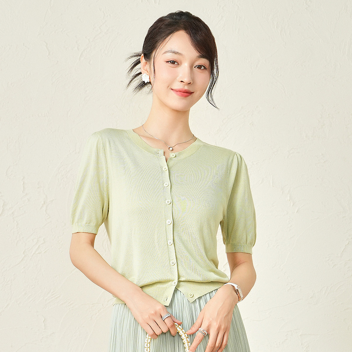 春竹圆领短袖针织开衫季新款纯色简约修身百搭薄外套女上衣