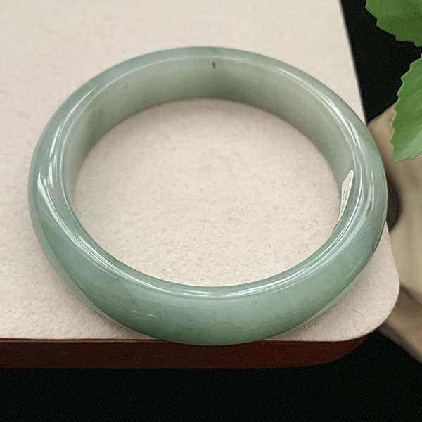 缅甸翡翠手镯A货57.8MM晴水蓝绿冰润玉手镯女款珠宝