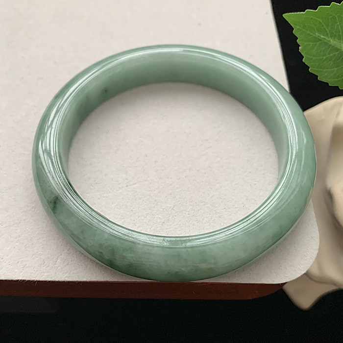 缅甸翡翠手镯A货65.5MM特大号晴绿满绿飘花细润玉手镯女款珠宝