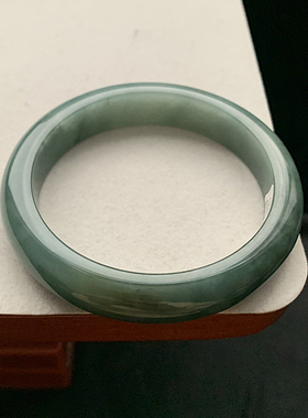 缅甸翡翠手镯A货61.7MM手镯油润通透冰油青玉手镯女款珠宝