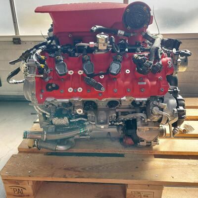 适用法拉利 FF F8 加州 波托菲诺 488 F154CD 3.9T V8 发动机总成