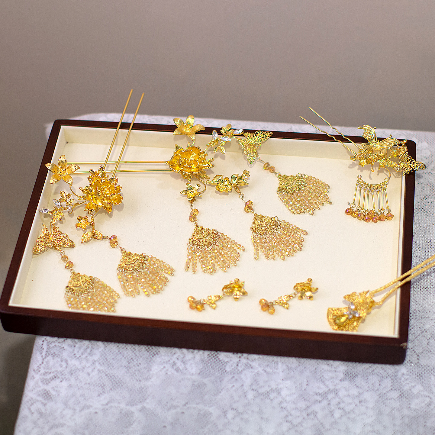 新款新娘中式头饰秀禾服龙凤褂仿金色发簪发饰简约高级结婚配饰品