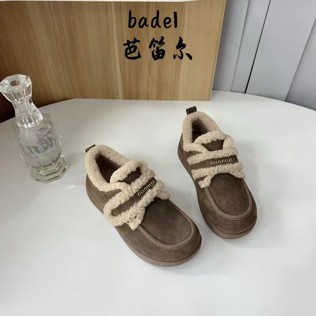 芭笛尔2025冬新款真皮勃肯鞋女百搭毛毛鞋大码加绒平底棉鞋46213
