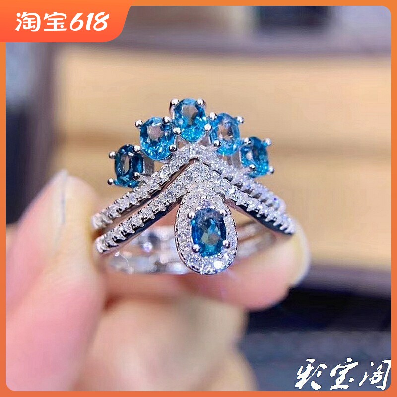 一款多戴组合群镶豪华风银戒指