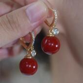 法式 酒红色水滴珠珠耳扣耳环女简约大气款 小众新年配饰防过敏耳坠