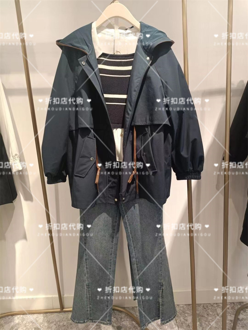 商场同款诗凡黎亦博2023秋新款防水连帽收腰风衣外套女3E8260411使用感如何?