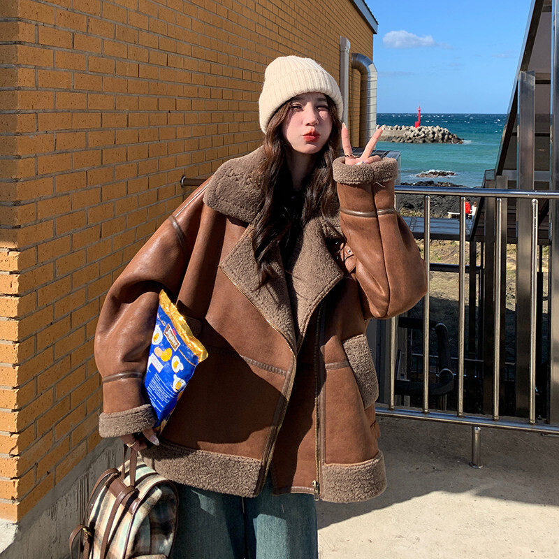 美拉德风皮毛一体羊羔毛外套女冬复古翻领机车服加厚保暖