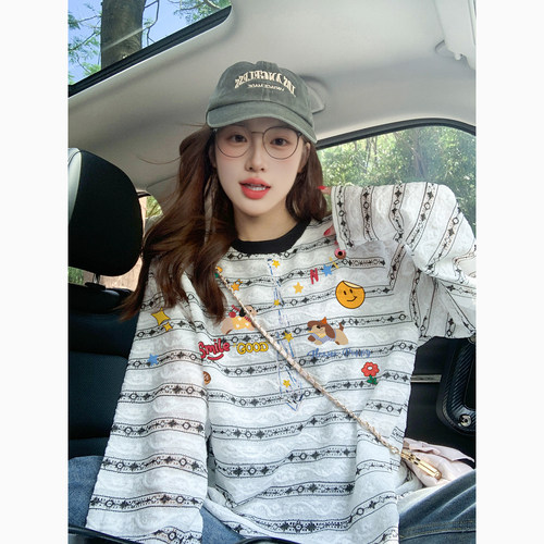 薄款白色条纹长袖t恤女早秋2025新款宽松慵懒风潮牌防晒罩衫上衣
