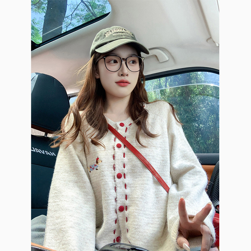 2025新款卡其色开衫上衣针织衫女秋冬复古小众宽松慵懒风毛衣外套,女装/女士精品,毛衣,淘宝优惠券,粉丝福利购,淘宝优惠卷