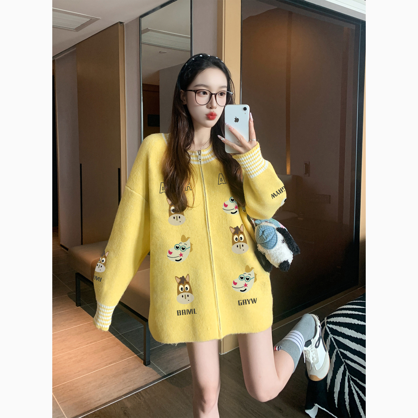 黄色卡通满印潮牌开衫毛衣女秋冬小众宽松慵懒高级感加厚针织外套